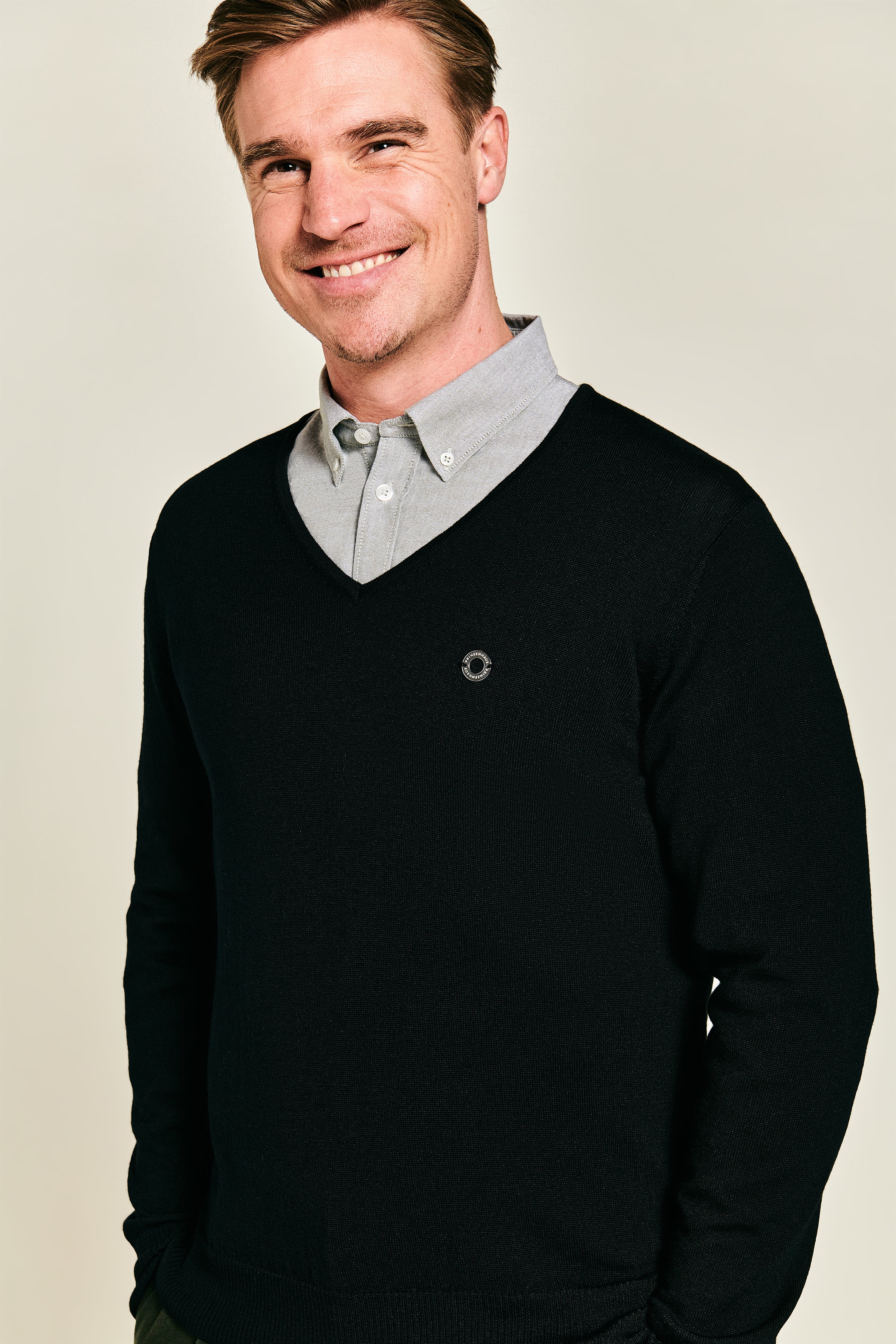 Wilhelm V-Neck